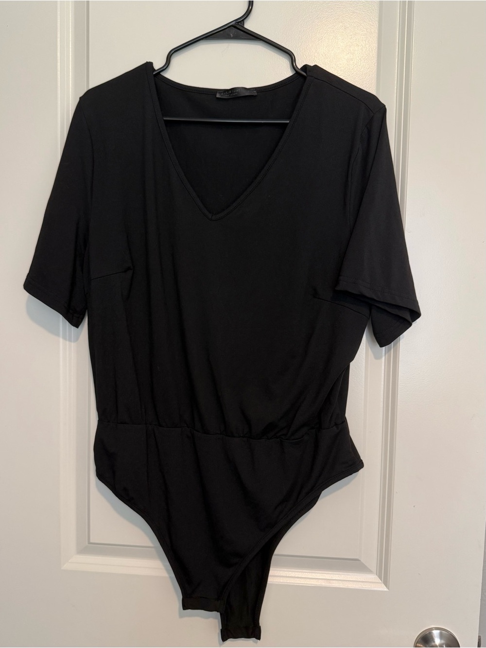 SHEIN Black V-Neck Short Sleeve Bodysuit